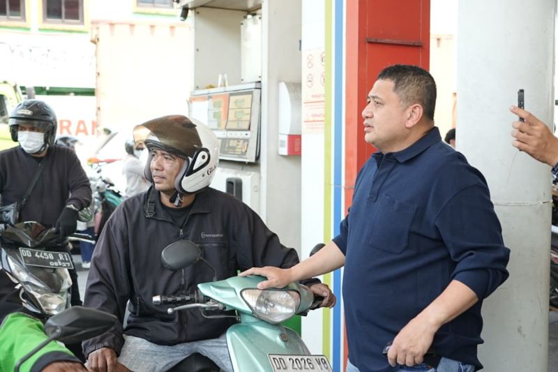 Antrean BBM di Makassar Jadi Sorotan, Wali Kota Munafri T...