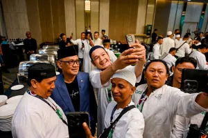 Dari Jakarta hingga Manado, 105 Mitra Pengemudi Berangkat Umrah