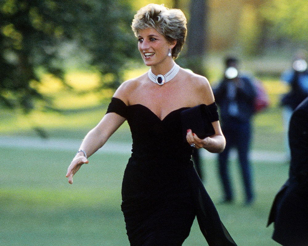 Gaun 'Balas Dendam' Lady Diana akan Dilelang di Sotheby's, Nilainya Fantastis!