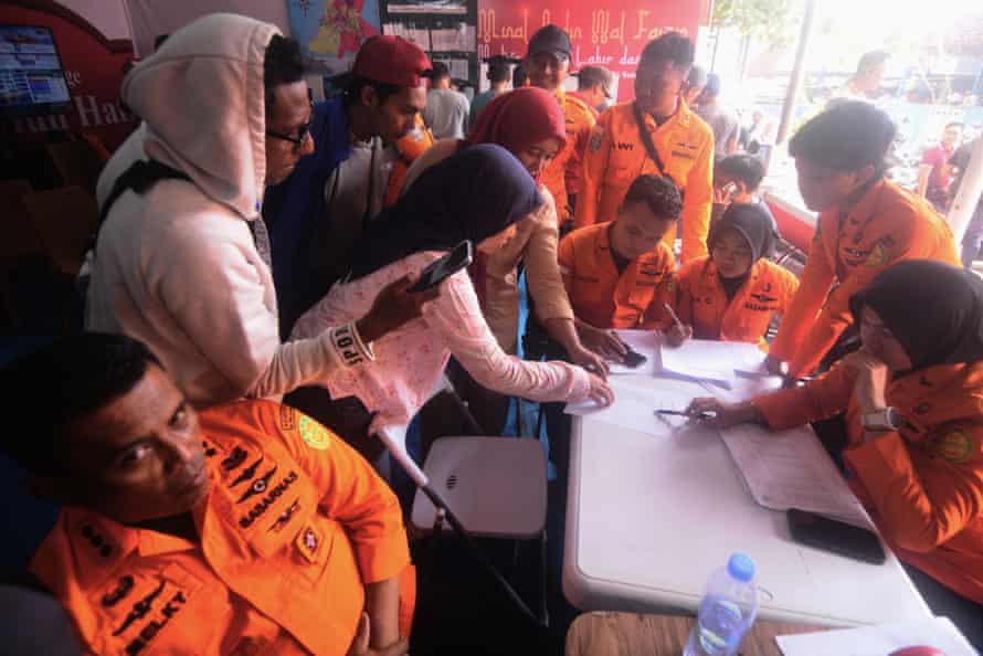 Menhub: Bertolak dari Surabaya, Kapal Virgo Terbalik, 6 T...