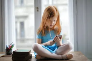 Prestasi Siswa Anjlok, Denmark Siap Larang Ponsel di Sekolah