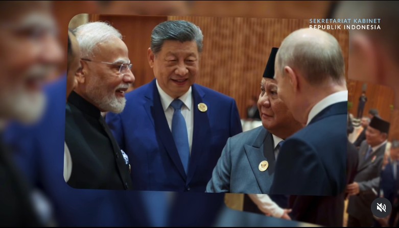 Seskab Bagikan Momen Prabowo Berbincang dengan Modi, Puti...