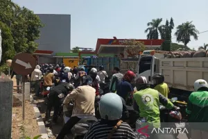 Truk dan Bus Tak Bisa Sembarangan Antre Mengisi BBM, Macet di Makassar Mulai Terurai