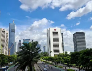 Cuaca Jakarta Hari Ini Cerah Berawan Seharian, Suhu Udara Mencapai 36°C   