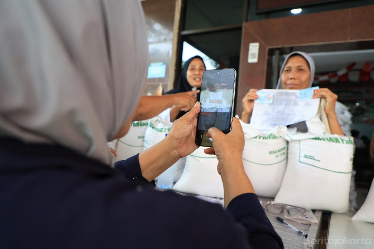 Dinsos DKI Diminta Perkuat Pusdatin, Benahi Data Desil Pe...
