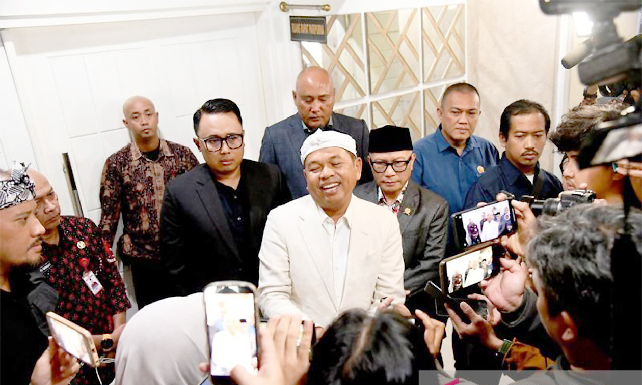 Soal Jalan Rusak di Garut, KDM Panggil Bupati ke Bandung, Minta Anggaran Perbaikan Jalan Dirombak Total