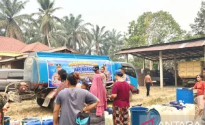Bantuan 10.000 Liter Air Disalurkan untuk Warga Musi Banyuasin