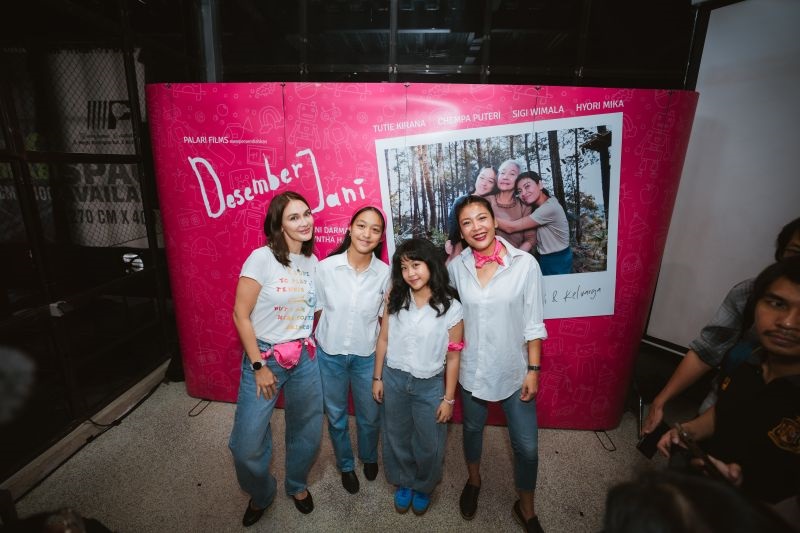 Bukan Jadi Pemeran, Luna Maya Kini Produser Eksekutif Film "Desember Jani"