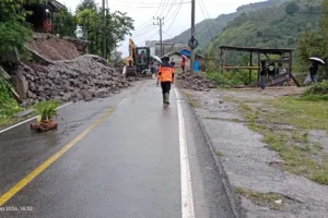 Jalan yang Tertimbun Longsor di Aceh Tengah Sudah Bisa Dilalui