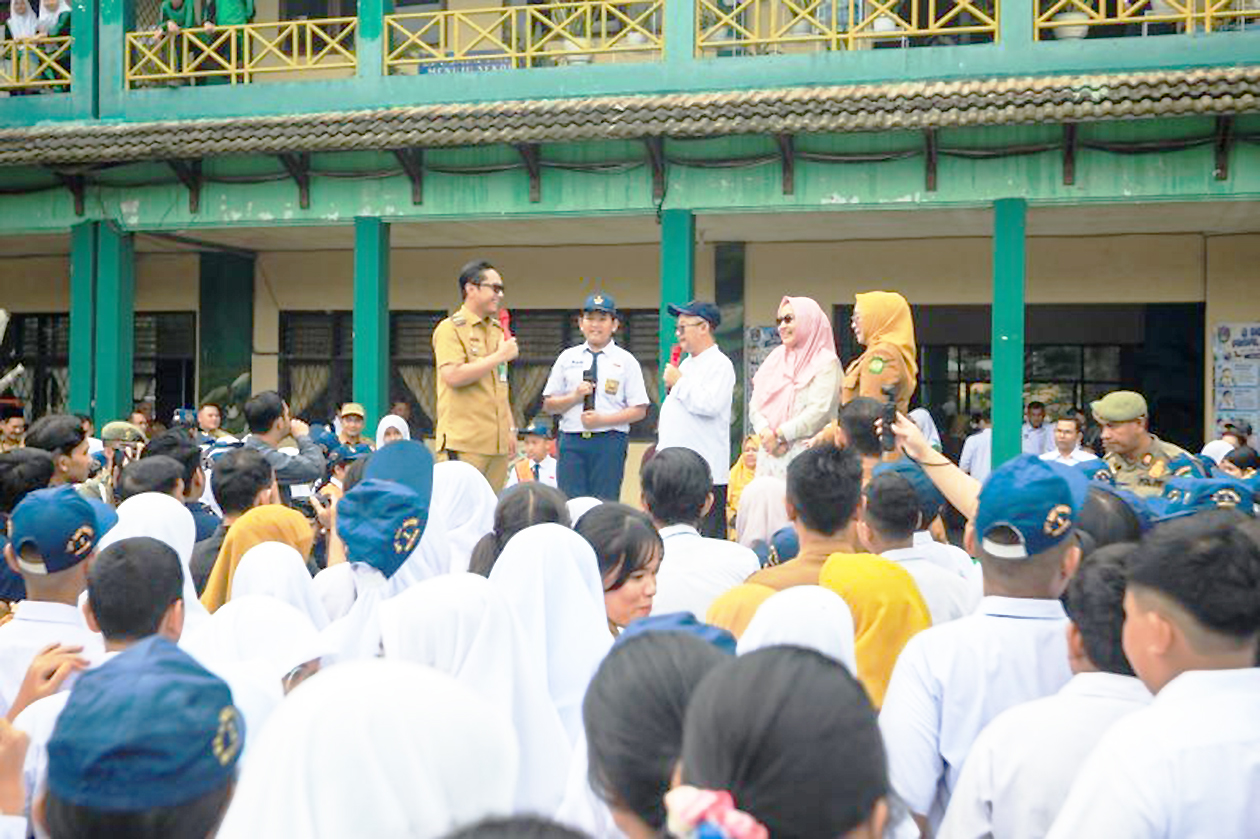 Pasca-Banjir dan Fasilitas Rusak, Pemkot Medan & Mendikdasmen Sidak SMPN 16, Ini Hasilnya