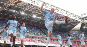 City Lawan Norwich, Laga Beda Kelas