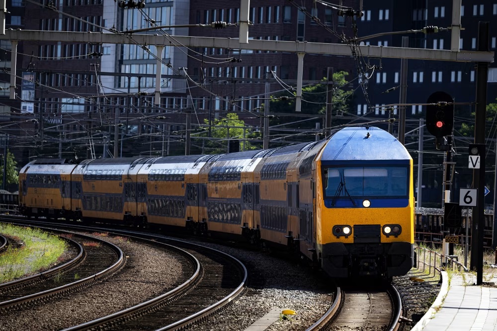 Jaringan Kereta Api Belanda Lumpuh akibat Dugaan Sabotase
