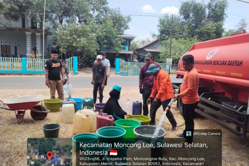 Beberapa Lokasi Kekeringan, Pemprov Sulawesi Selatan Salurkan Air Bersih