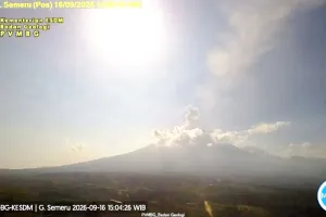 Gunung Semeru Meletus Lagi Disertai Suara Gemuruh! Status Siaga Level III Ditetapkan