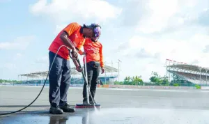 Jelang MotoGP 2026 Indonesia, Lintasan Sirkuit Mandalika Mulai Dibersihkan