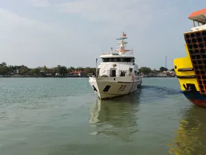 Perluas Percarian, Ditjen H...