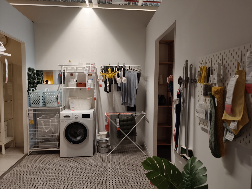 Ruang Laundry hingga Gudang, Saatnya Menata Kembali Area ...