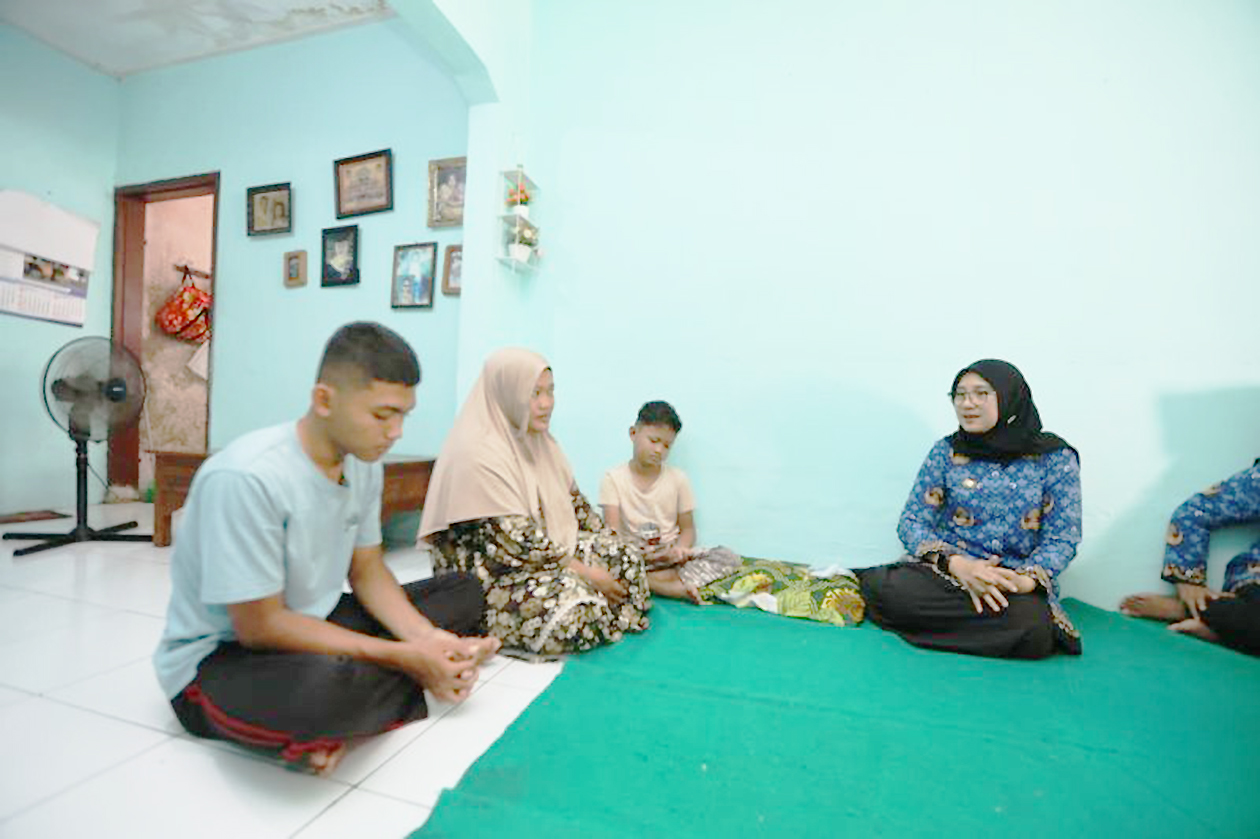 Tulang Punggung Hilang di Laut Jawa, Pemkab Banyuwangi Tanggung Penuh Sekolah Anak Korban KM Virgo Transport 8
