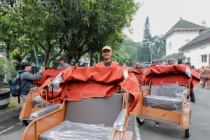Kota Bandung Dapat 200 Becak Listrik dari Pemerintah