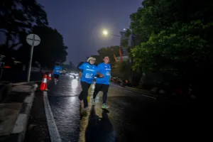 Ribuan Pelari Ramaikan Bandung Sejak Dini Hari untuk Ikuti Ajang Pocari Sweat Run 2026 Hari Pertama