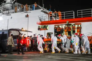 Tim Penyelam Berhasil Evakuasi Tiga Jenazah dari Bangkai Kapal Virgo 8 di Dasar Laut Jawa