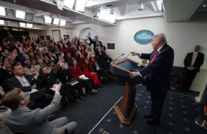 Trump Larang CNN, Politico dan MS NOW Masuk Gedung Putih, Dianggap Sebarkan Berita Palsu
