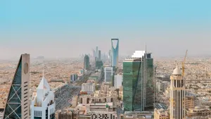 Houthi Serang Ibu Kota Arab Saudi, Picu Kebakaran Hebat di Dekat Bandara Riyadh
