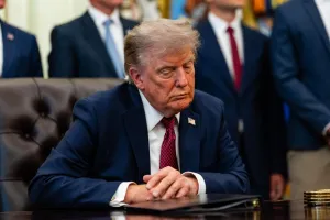 Negosiasi AS-Iran Buntu, Trump Berada di Persimpangan Keputusan Besar