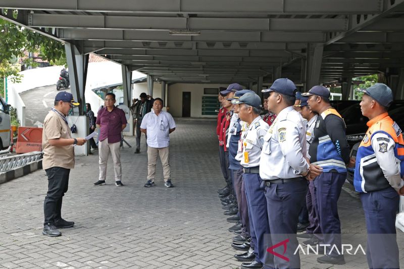 Parkir Surabaya Makin Canggih! Pemkot Perluas Digitalisas...