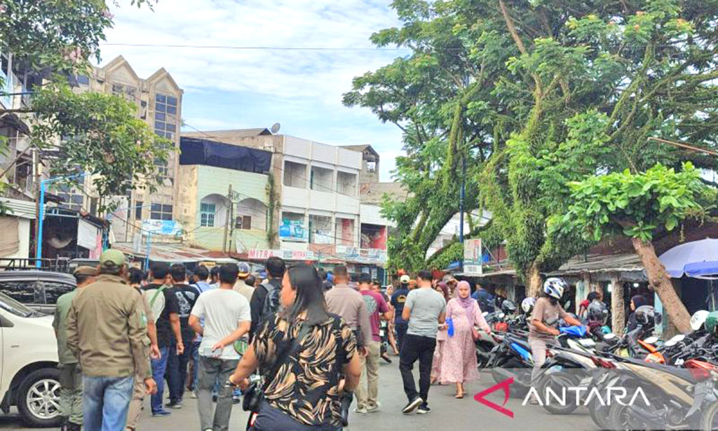 Pemkab Bengkulu Tengah Imbau Penerima Bansos tidak Terlib...