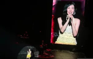Tiffany Young Terharu di Ja...