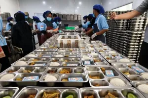 Bahan Baku Program Makan Siang Sekolah Bergizi Harus Lokal, SPPG Diingatkan Jangan Impor