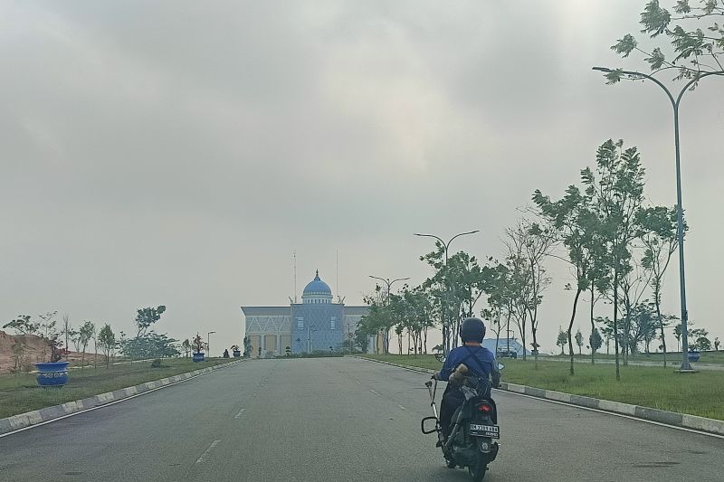 BMKG Deteksi 2.056 Titik Panas di Sumatera, Sumsel Tertin...