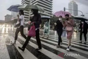 BMKG Prakirakan Jakarta Diguyur Hujan Ringan pada Senin (21/9)