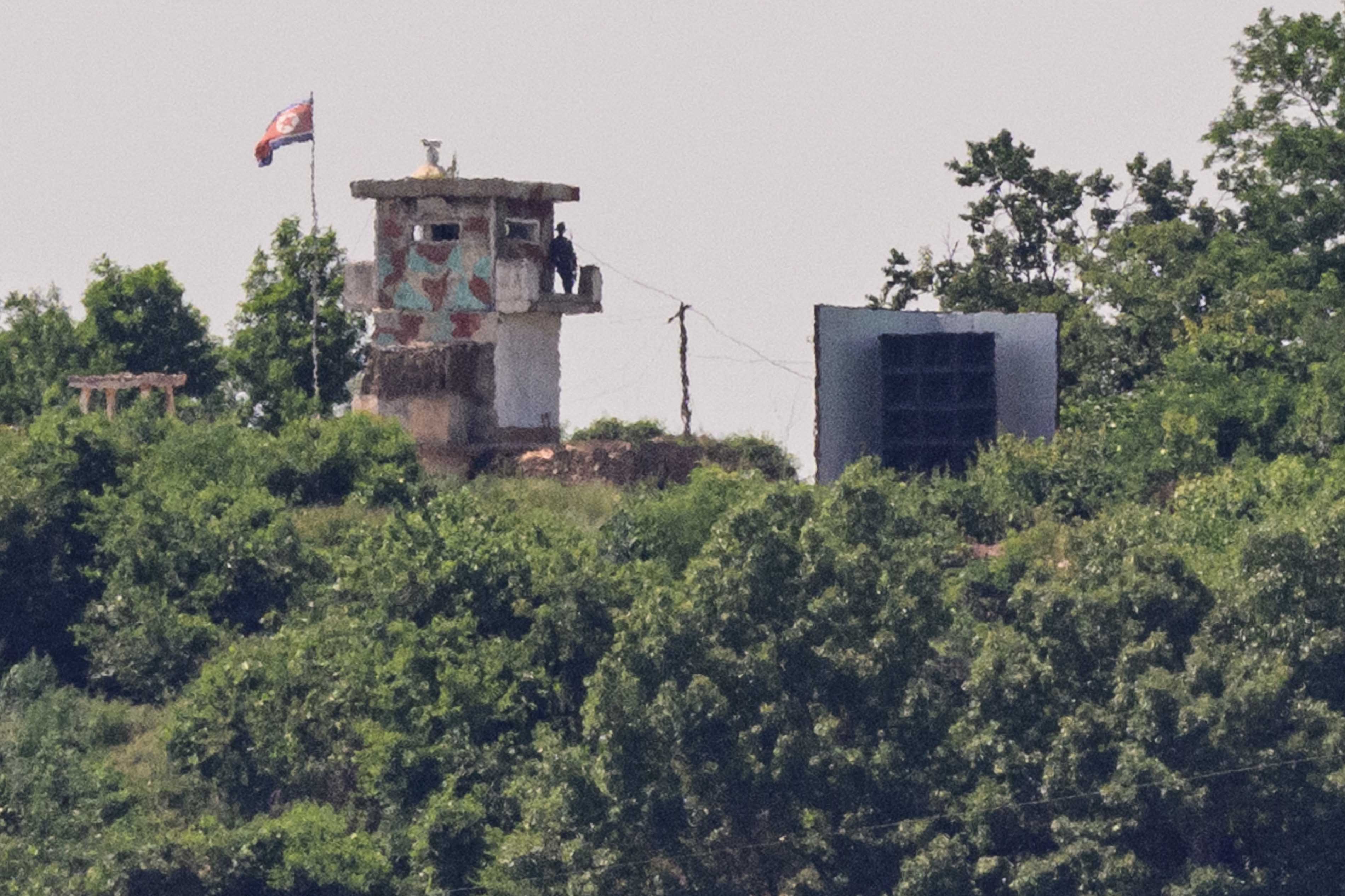 Tiga Tentara Korsel Terluka Akibat Ledakan di DMZ