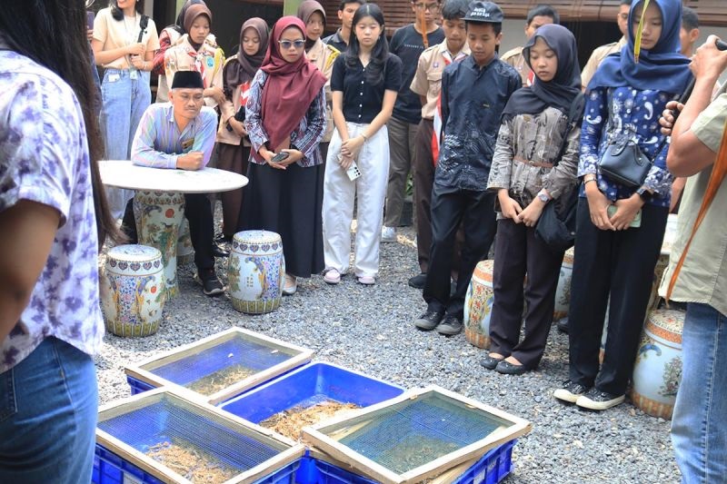 Untidar Sulap Sampah Jadi Energi dan Paving Block Bernilai Ekonomi