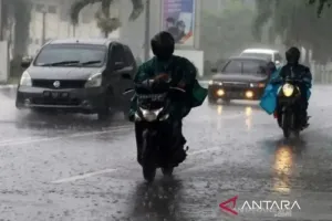 BMKG: Prakirakan Sebagian Besar Kota di Indonesia Berpotensi Hujan Ringan hingga Lebat