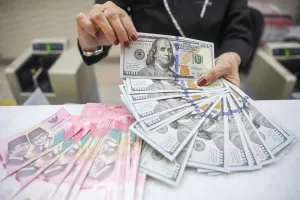 Disiplin Fiskal Lemah, RI Dibayangi Krisis Utang