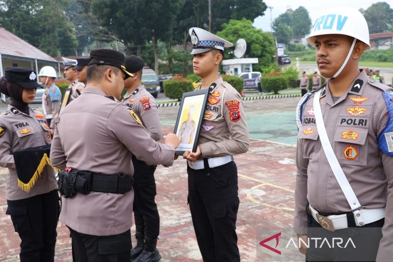 Empat Anggota Polisi Polres Solok Selatan Dipecat 