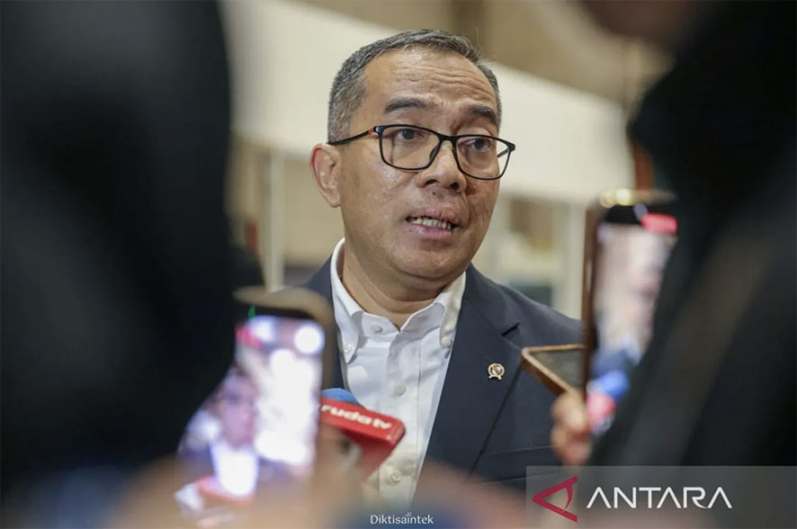 Kemdiktisaintek Mulai Hitung Biaya Pendidikan Gratis hingga PTN