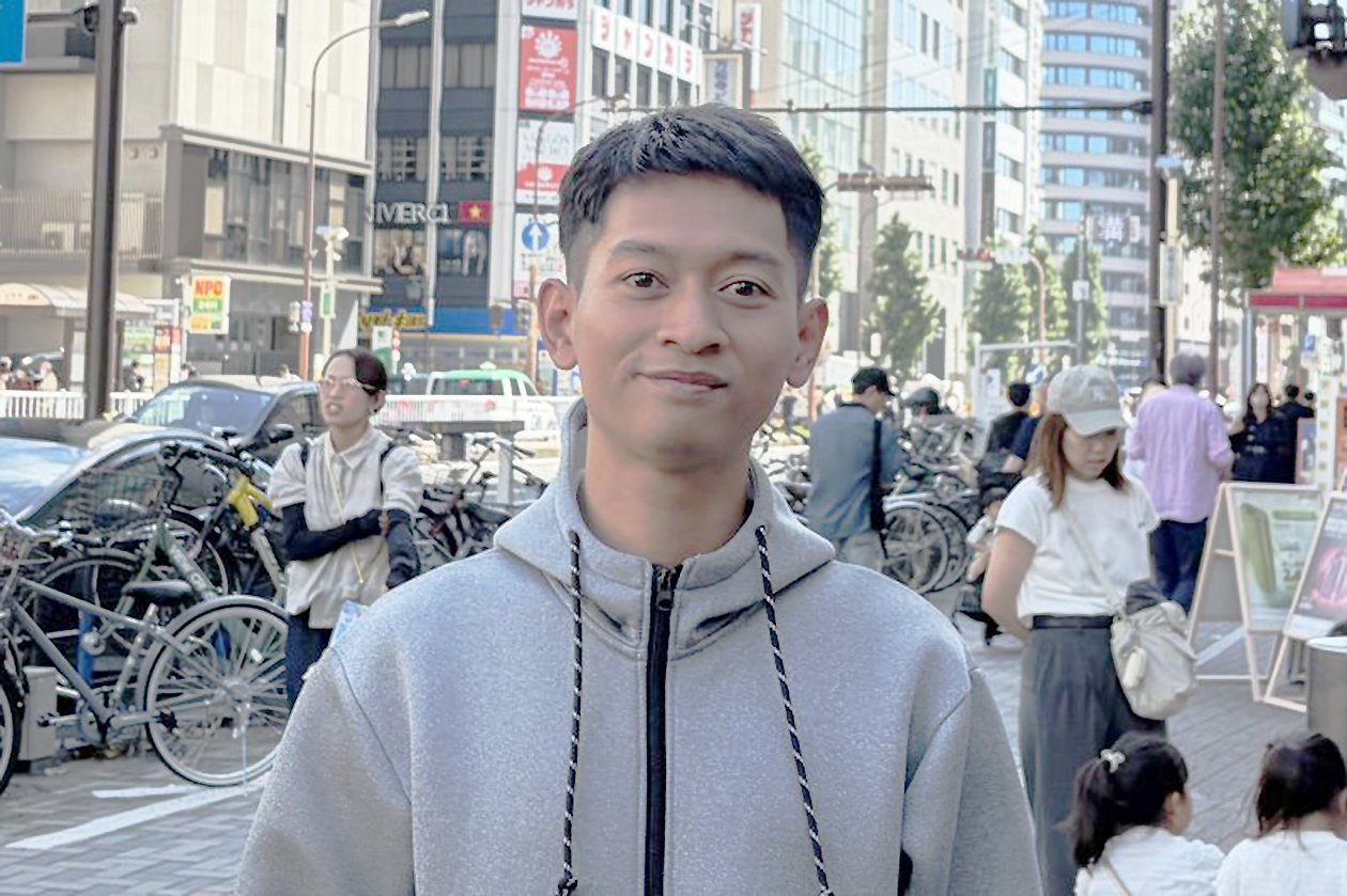 Rela Tempuh 6 Jam Naik Bus! WNI di Jepang Nekat Berjuang Demi Dukung Tim Badminton Indonesia