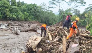 Algusral dan Dafi  yang Hilang Akibat Banjir Bandang di Solok Belum Ditemukan