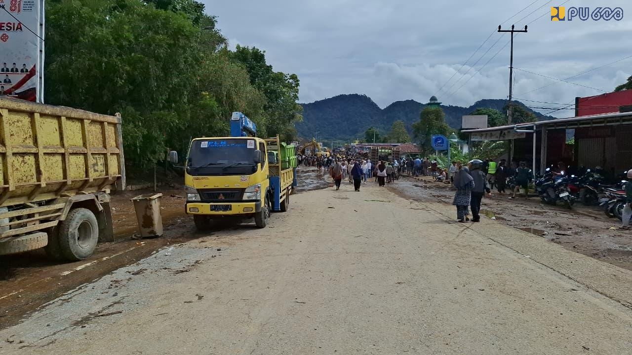 Sempat Putus Total, Jalan Nasional Padang-Solok Akhirnya Dibuka Lagi!
