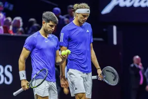 Alcaraz Penasaran, Zverev Ungkap Hal yang Dipikirkan Saat Raih Gelar US Open