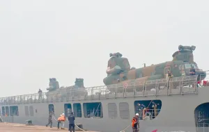 Dua Pekan Berjibaku di Kalbar, Pasukan Militer Jepang Kirim Helikopter CH-47 Padamkan Karhutla Ketapang