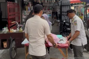 Kembalikan Fungsi Jalan, Pemkot Jakarta Pusat Tata Puluhan PKL di Sekitar Pasar Serdang