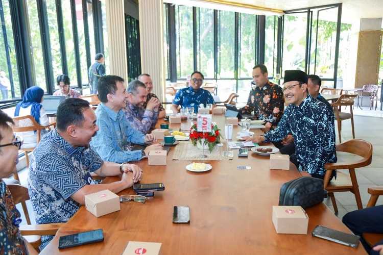 Kemensos dan PT Pos Siapkan Skema Baru Penyaluran Bansos