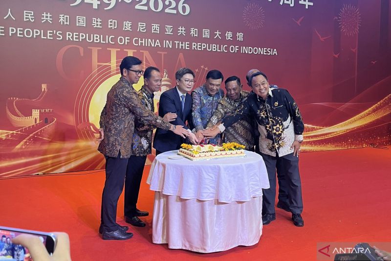 Rayakan Hari Nasional, Tiongkok Sambut Hubungan Erat deng...