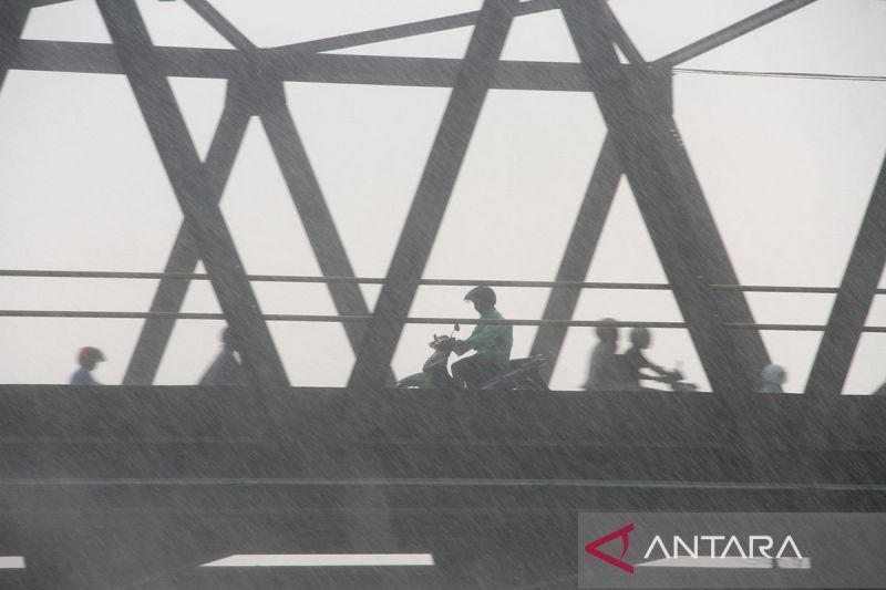 BMKG Prakirakan Sebagian Besar Wilayah Kalimantan Selatan Hujan Ringan pada 24–28 September
