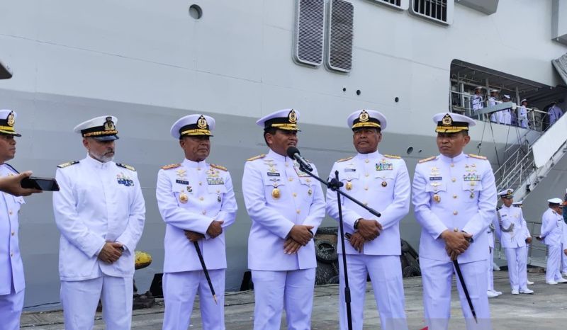 TNI AL Harapkan Kapal Induk Dilengkapi Pesawat Tempur yan...
